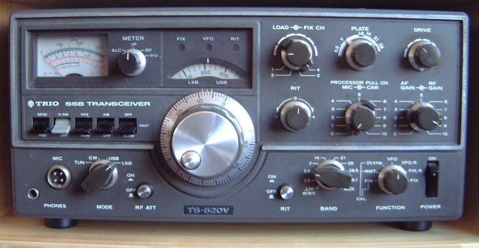 アマチュア無線 TRIO TS-520V 無線機